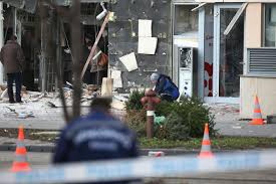 Hungarian Police Re-Examining Old Cases In Light Of CIB Bomb