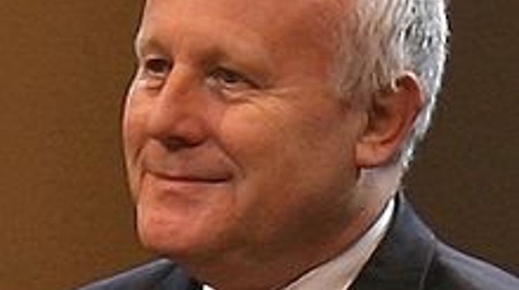 Milbradt Says Hungary ’s Solution To Crisis “Remarkable”