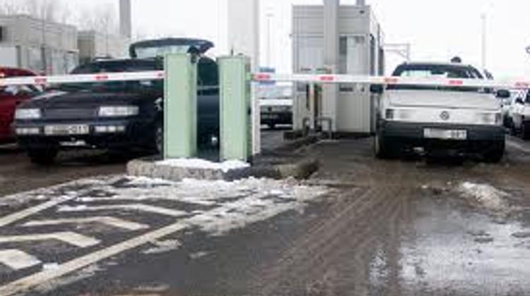 Romanian Border Guards Responsible For Skimming Migrants To Hungary