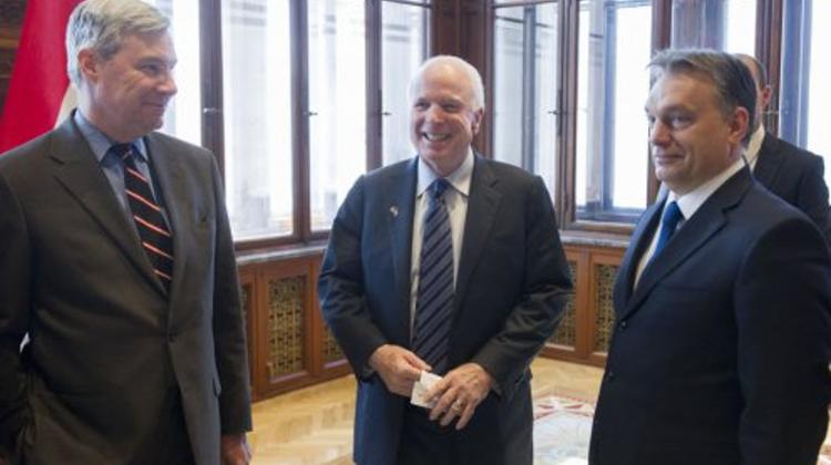 PM Discusses Situation In Ukraine & US-Hungary Relations With US Senator John McCain