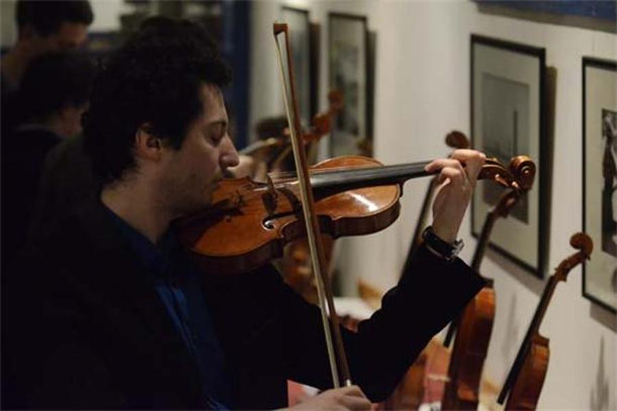 See What Happened @ “Wine & Violin” Violin Makers’ Salon In Budapest