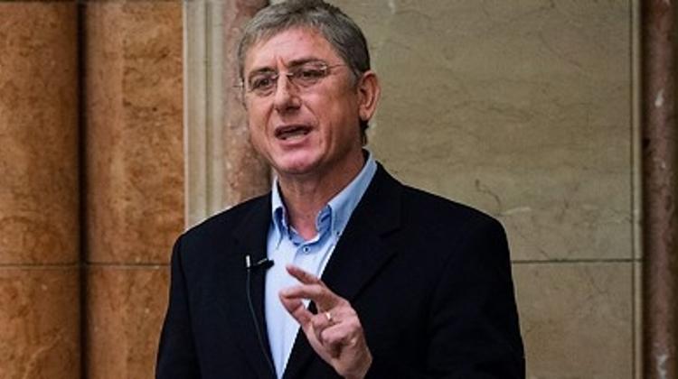 Hungary's Former PM Gyurcsány Accuses Fidesz Of Orchestrating Riots