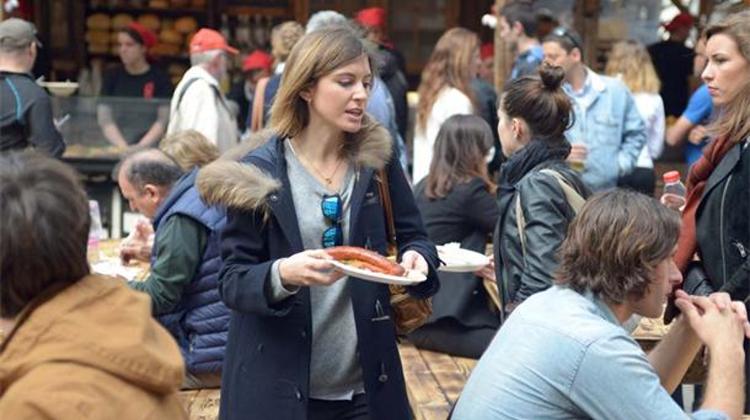 See What Happened @ ‘Spring Fair’ On Vörösmarty Square In Budapest