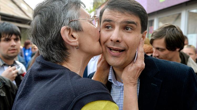 Mesterházy Expects Left-Wing Election Victory In Hungary