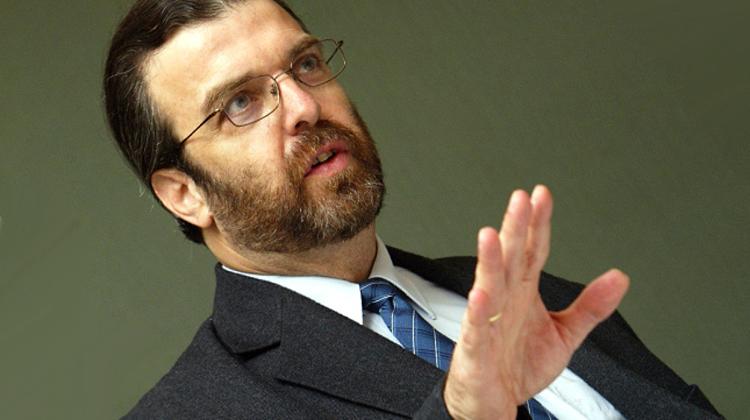 Hungary’s Socialists Break With Election Guru Ron Werber