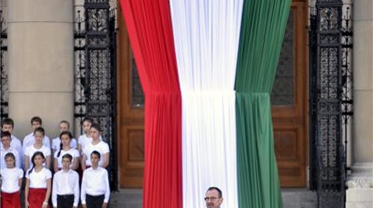 Szájer: Hungary Does Not Want To Exit EU