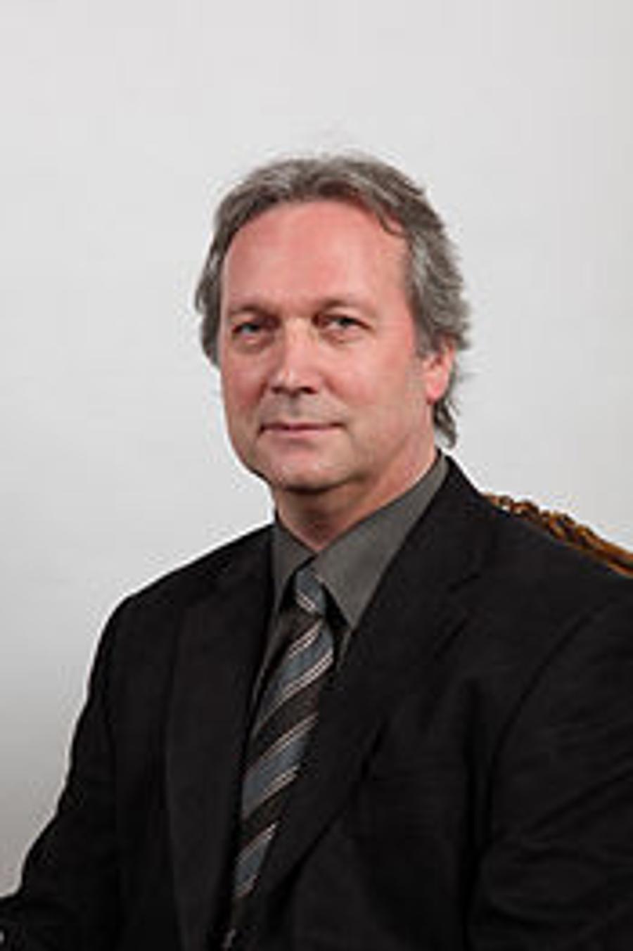 Minister Balog Congratulates Hungarian Neurobiologist Tamás Freund