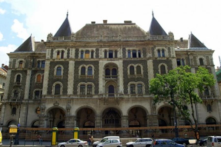 Ballet Institute In Budapest To Be Transformed Into Hotel