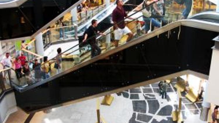 Many Hungarians Willing To Drive The Distance To Shop