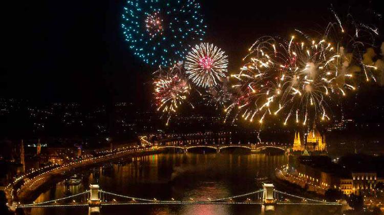 Celebrate 20 August Fireworks On Zsófia Boat In Budapest