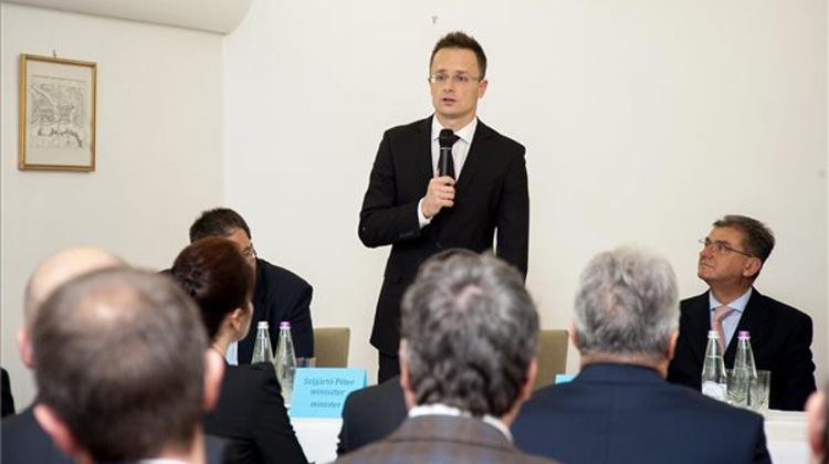 Hungary’s Foreign Minister Urges Keeping Energy Strategy In National Competence