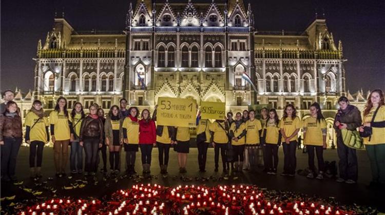 Hungarian Ministry Responds To Demonstrators