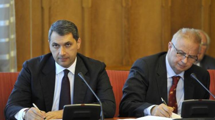 Hungarian Government Seeks Amicable Assistance From US