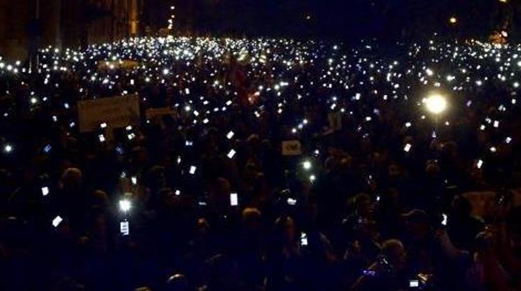 Video: Another Demo Against Internet Tax Set For Tonight