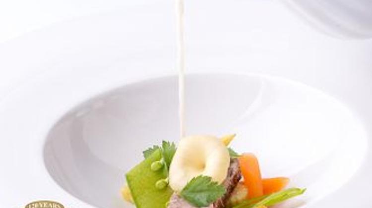 Autumn’s Harmony Moved To New York Café Budapest