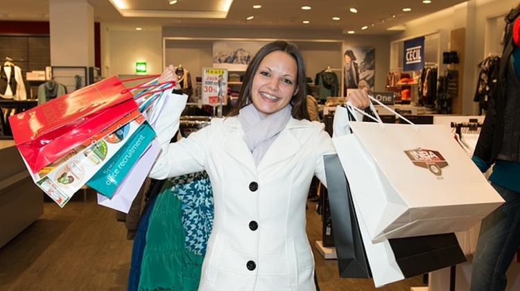 Sunday Shopping In Hungary Debated