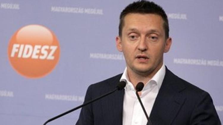 Fidesz Parliamentary Group Leader Denies Allegations He Met Notorious Criminal