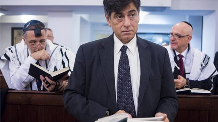 Xpat Opinion: Hungary's Tax Authority Chief Sues US Chargé d’Affaires