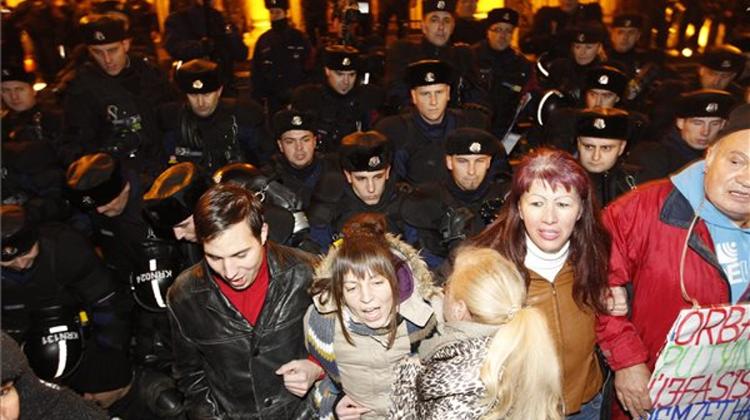 Protesters In Budapest Demand Change Of Regime