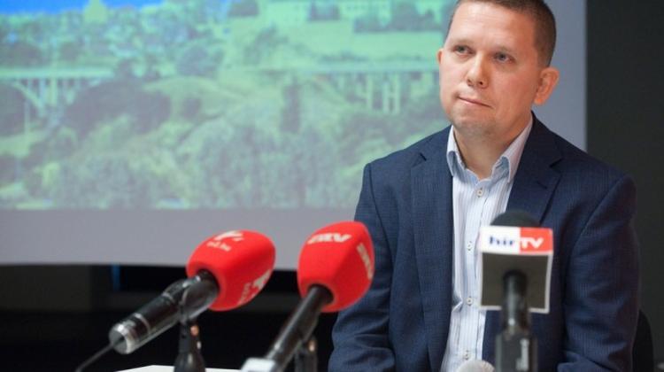 Xpat Opinion: Hungary's Ruling Party Loses Two Thirds Majority