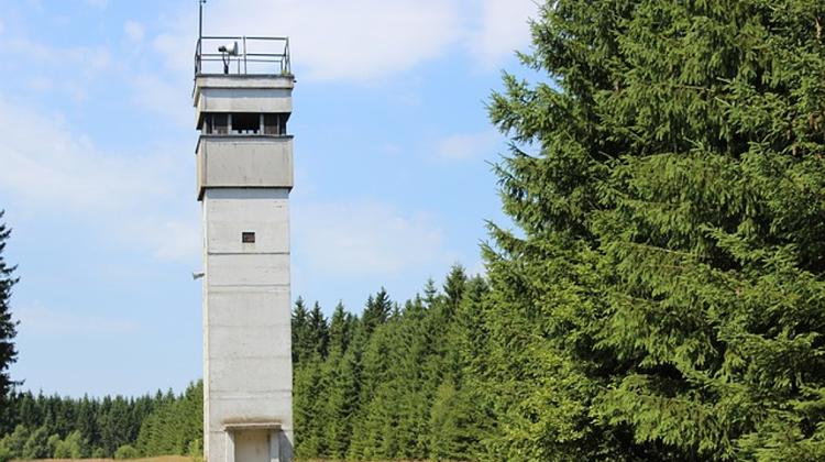 Hungarian Police Promise Stricter Border Controls