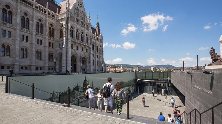 Visit Museum Of Hungary’s Parliament For Free In April