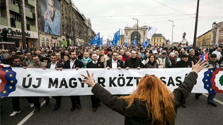 Pro- And Anti-Gov’t Protesters Scuffle In Budapest
