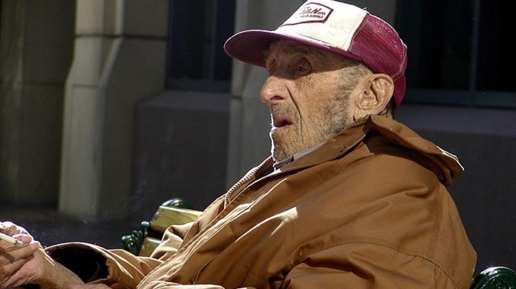 Budapest Assembly Restores Temporary Homeless Allowance