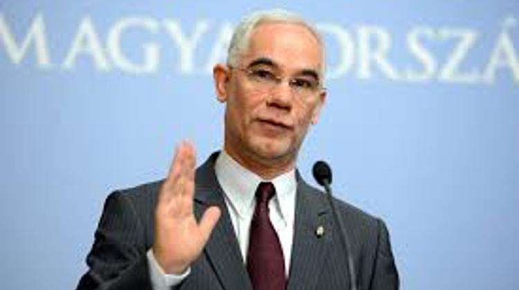 Hungary Minister Sees Stagnation In Resolving Roma Problems