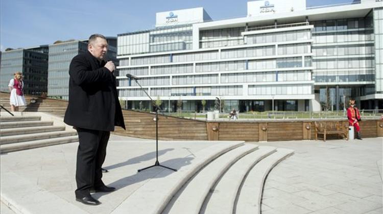 Hungarian National Theatre Chief Wants Explanation For Vienna Theatre’s Statement