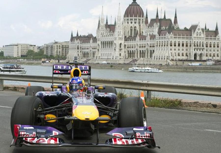 Great Race 3 In Budapest, 1 May