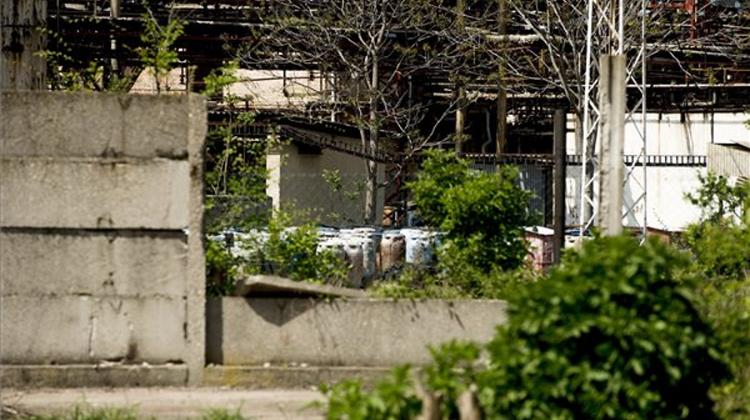 PM Promises Help To Arrange Hazardous Waste Disposal In Budapest