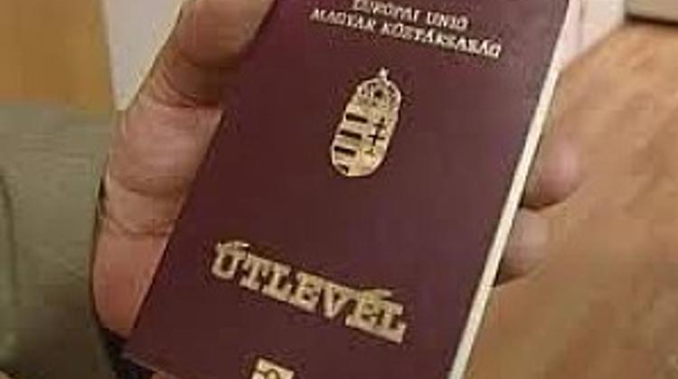 Hungarian Party LMP Presses Ministry To Release List Of Diplomatic Passports