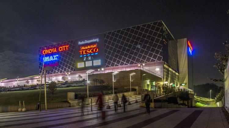 Dramatic Fall In Number Of Visitors To Shopping Centres In Hungary