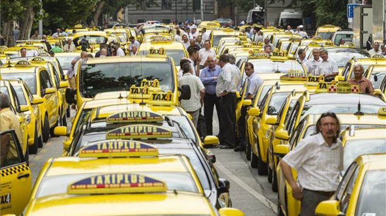 Hungarian Taxi Drivers Protest Against Illegal Transport Services