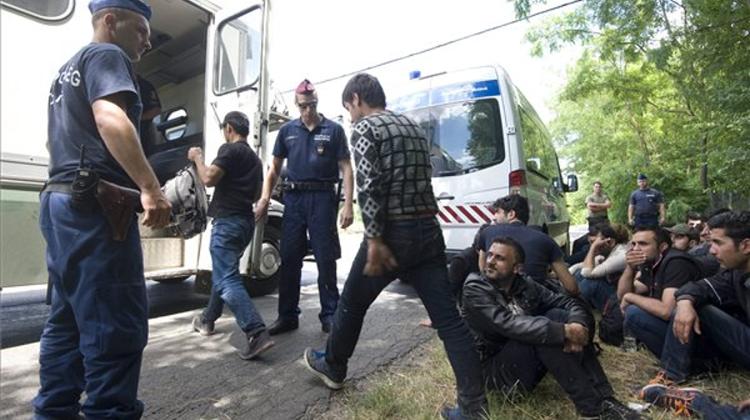 Video: Serbia Angry About Hungary's Plan For 175 km Border Fence