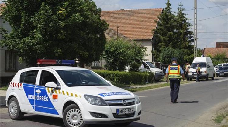 Hungarian Policeman Detained For Armed Robbery