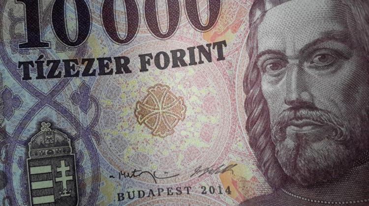 Hungarian Forint Steady Despite Greek Turbulence