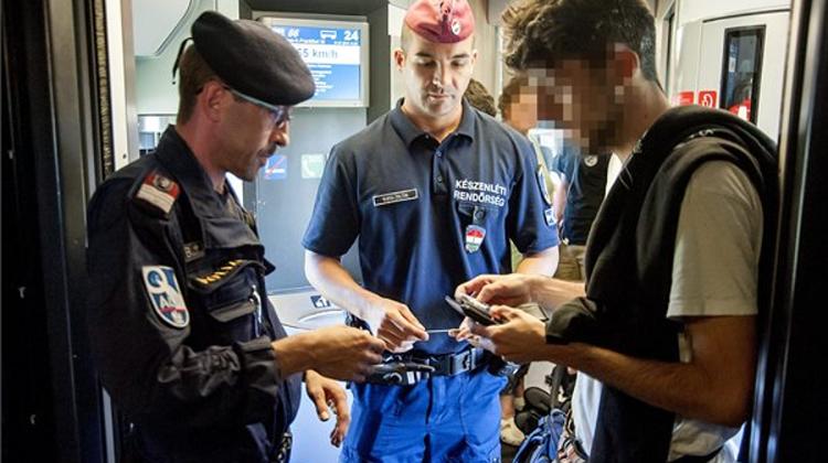 More Police On Hungarian - Austrian - German Joint Train Patrol