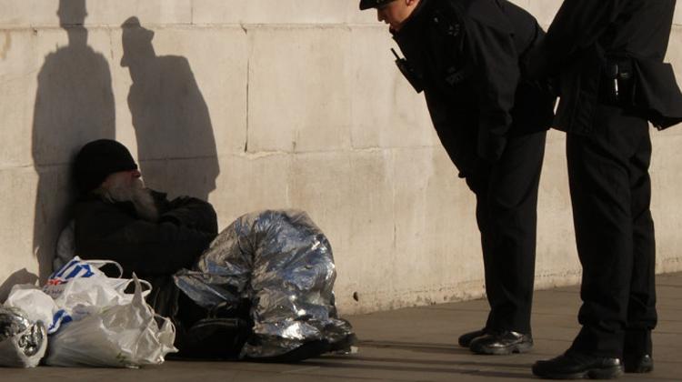 Budapest Police Accused Of Harassing Homeless Hungarians