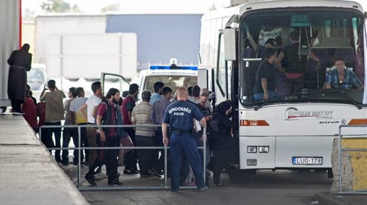 Austria Returns Seven Times More Migrants To Hungary