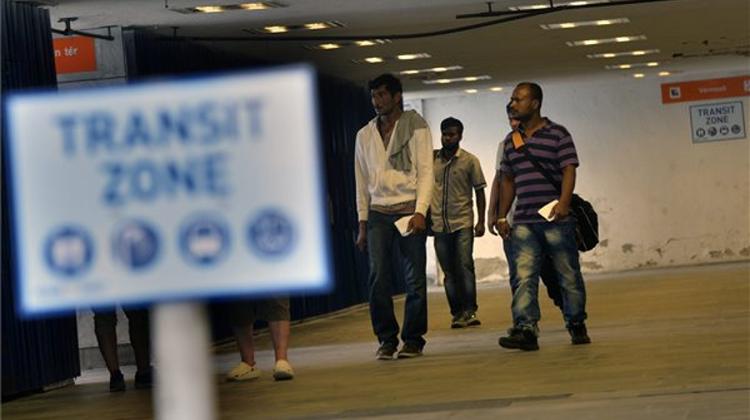 Transit Zone For Migrants Opens At Budapest Déli Railway Station