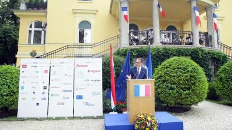 Video: Hungary FM To Meet French Ambassador After Border Fence Remarks