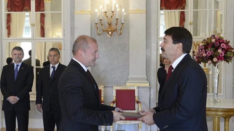 Simicskó Vows To Defend Hungary, EU Borders