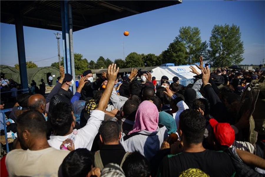 Video: Hungarian View On Migrant Situation In Hungary