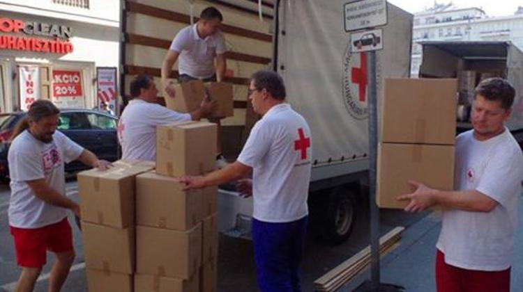 Red Cross Thanks Migrant Helpers At Hungarian Border