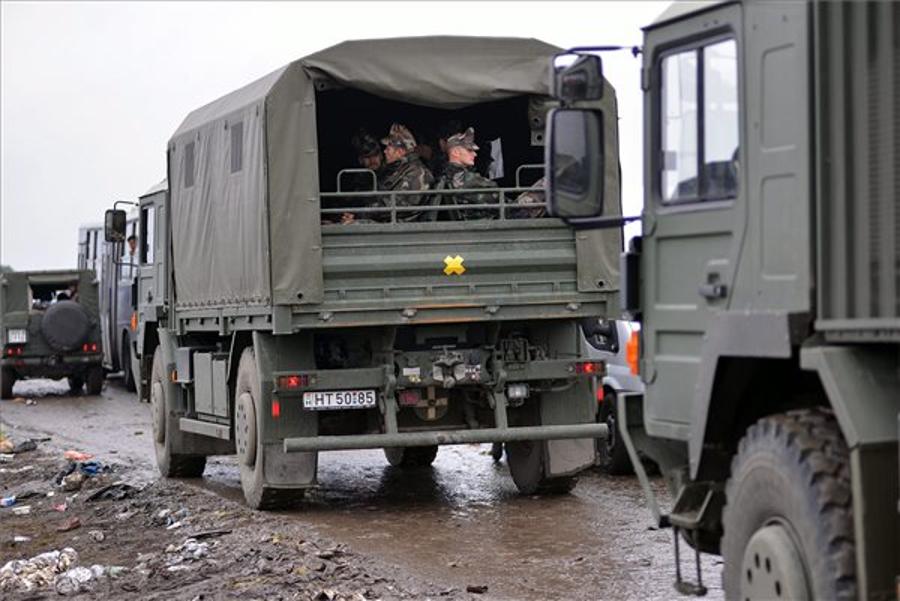 Thousands Of Hungarian Soldiers Already At  Southern Border