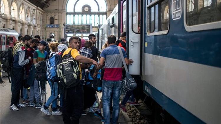 Migrants At Budapest Keleti Station Number 2,000