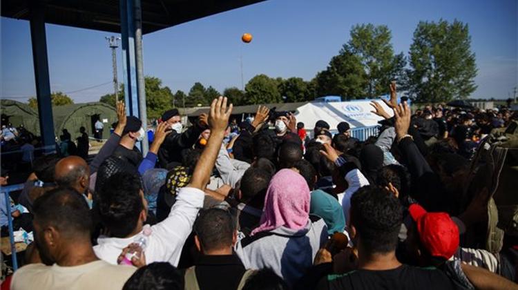 Over 312,000 Migrants Entered Hungary Illegally So Far This Year