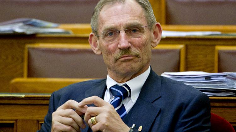 Pintér: "Freedom Was At Stake" Before Call To Erect Border Fence On Hungarian Border